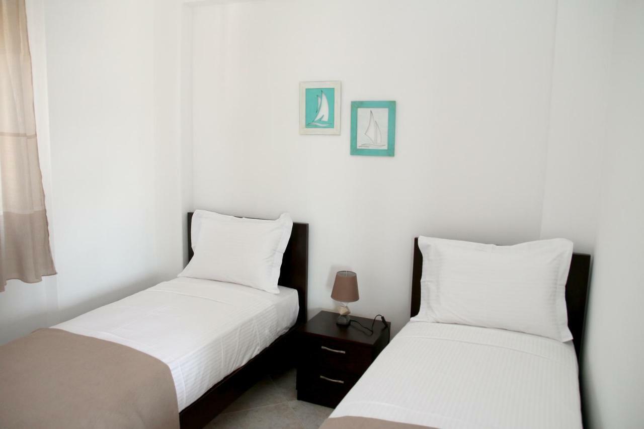 S&S Pura Vida Apartment Paliouri Exterior photo