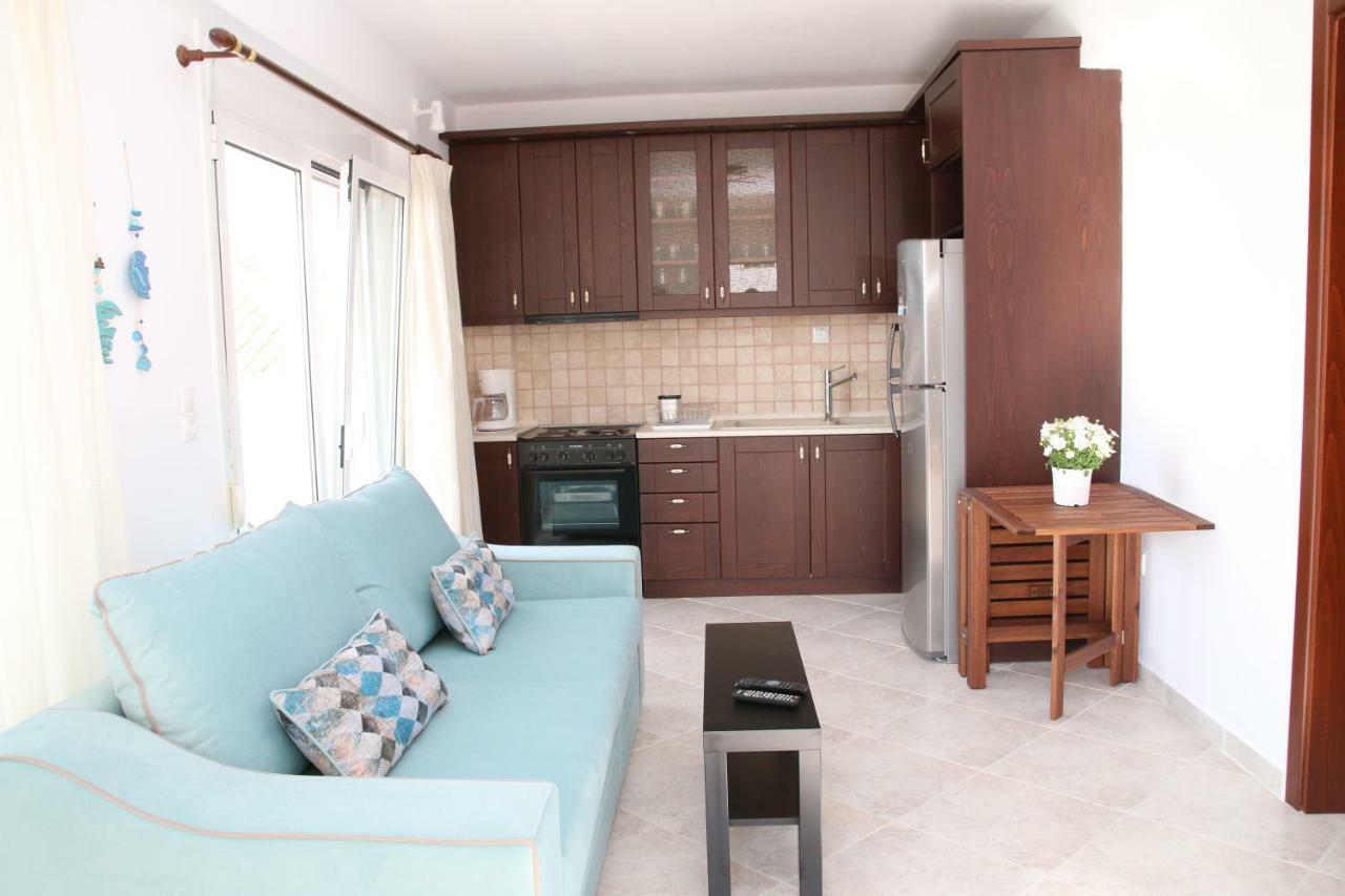 S&S Pura Vida Apartment Paliouri Exterior photo