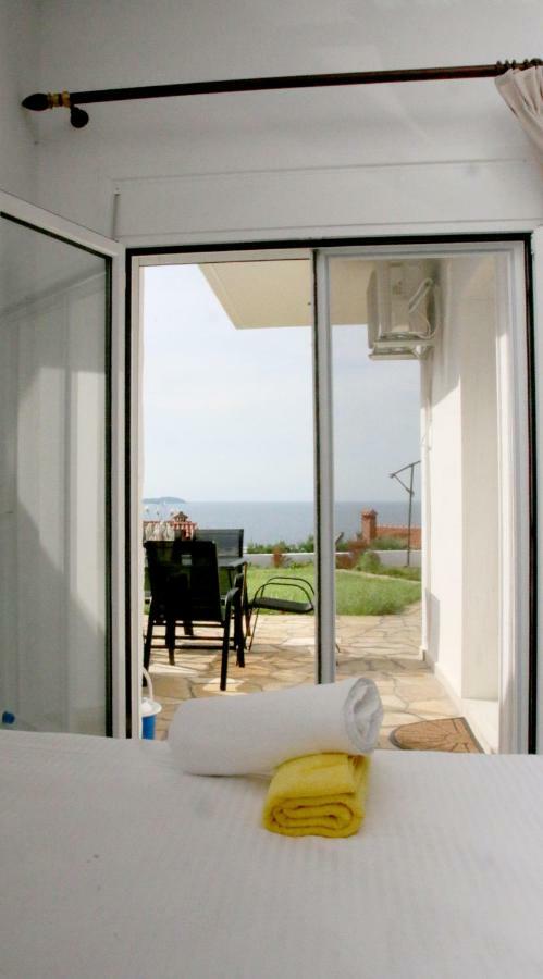 S&S Pura Vida Apartment Paliouri Exterior photo